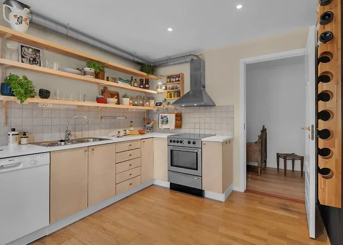 Townhouse In *
